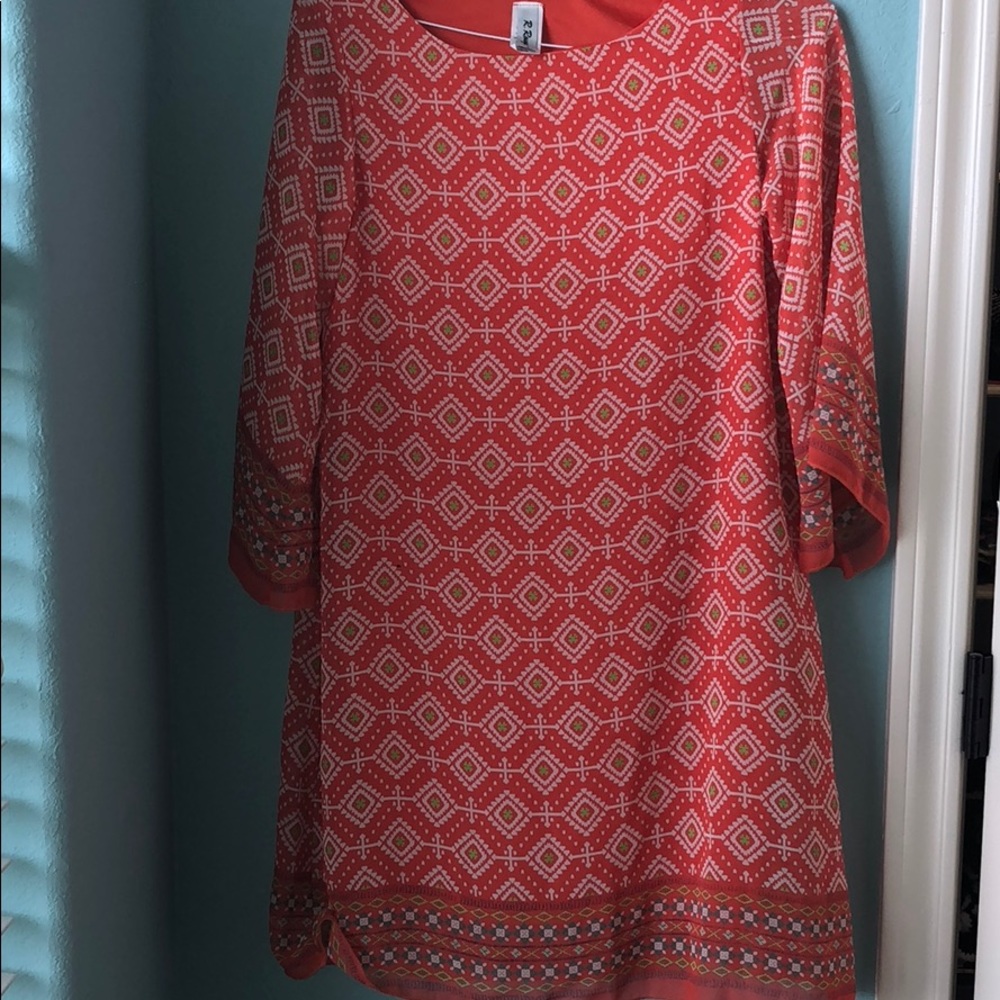 R rouge dress